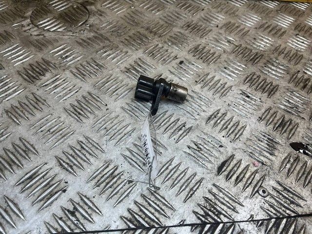 Датчик коленвала R8RKS1 Toyota Corolla Verso - Фото 1