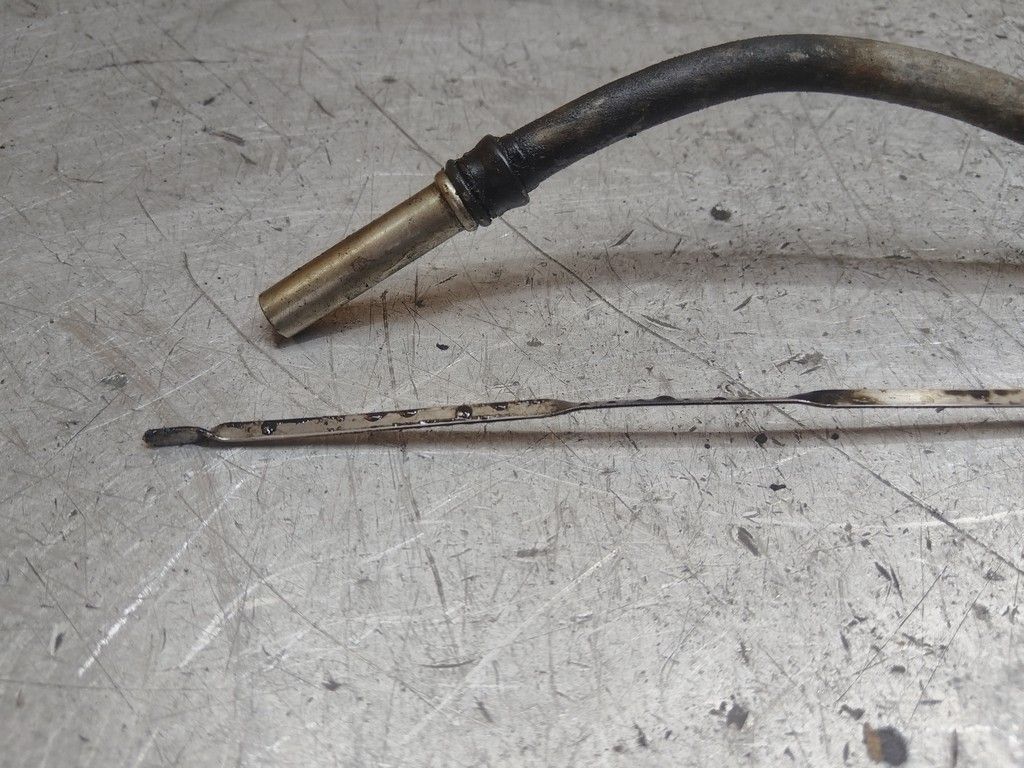 Щуп двигателя T31WRA Toyota Corolla Verso - Фото 2